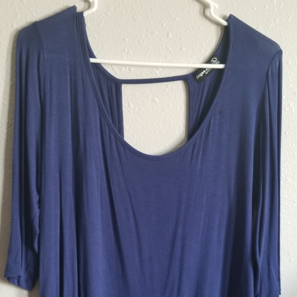 Mid-arm blouse